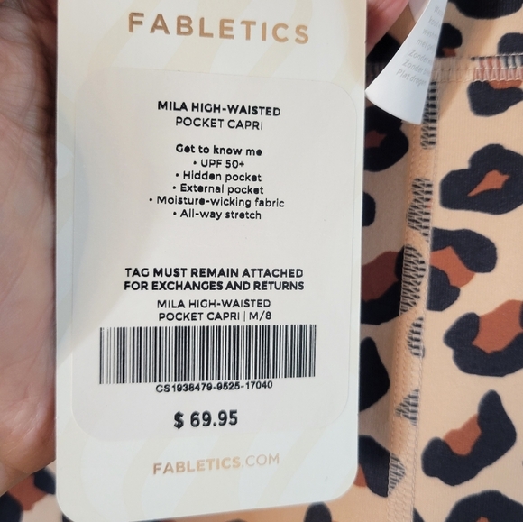 NWT Fabletics Mila High Waisted Pocket Capri Animal Print Tan Medium - Picture 7 of 7